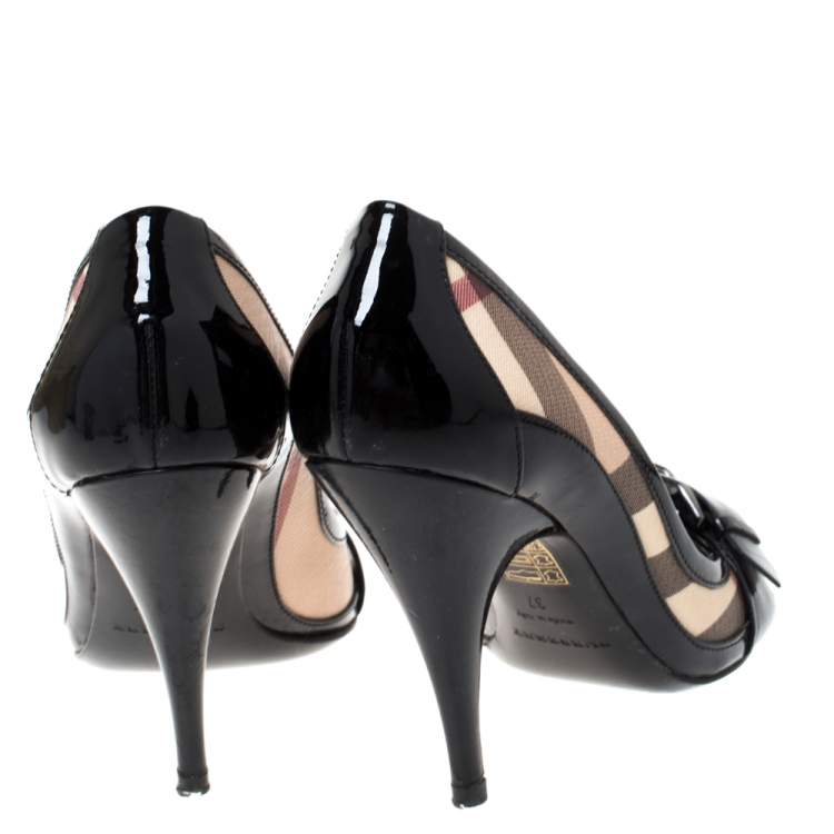 Pre Owned Burberry Black/Beige House Check Canvas and Patent Leather Buckle Peep Toe Pumps Size 37