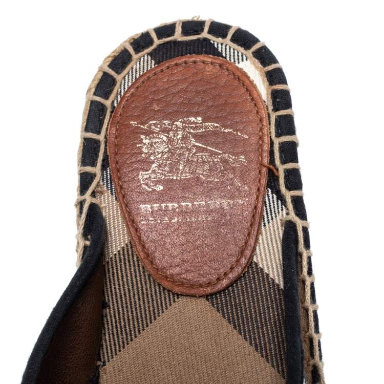 Pre Owned Burberry Beige/Black Novacheck Canvas Espadrille Thong Wedge Sandals Size 39