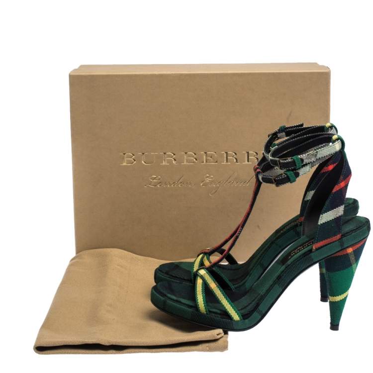 Pre Owned Burberry Green Novacheck Canvas Hans 110 T Strap Sandals Size 37