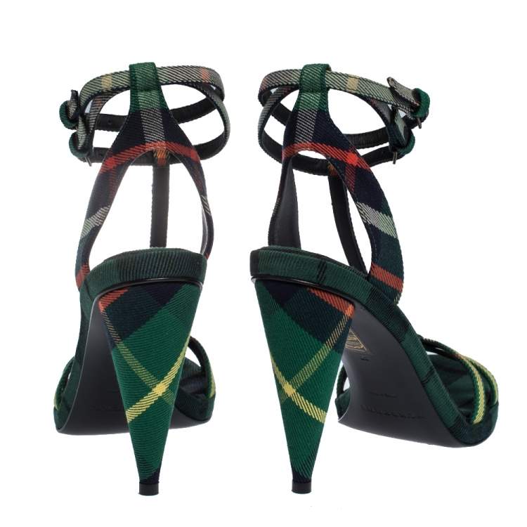 Pre Owned Burberry Green Novacheck Canvas Hans 110 T Strap Sandals Size 37