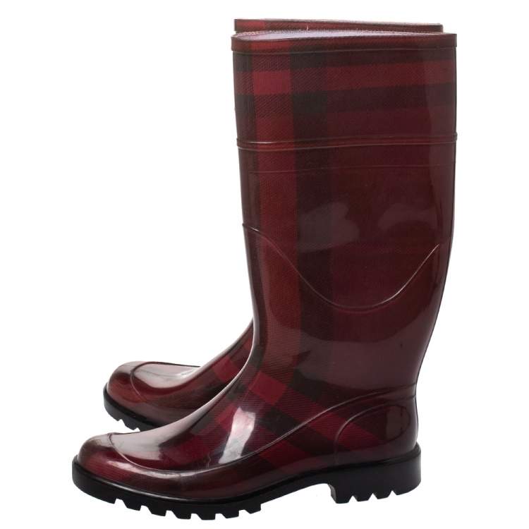 Pre Owned Burberry Red Novacheck Rubber Rain Boots Size 38