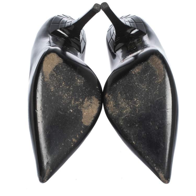 مملوكة مسبقًا Burberry Black Patent Leather Pointed Toe Pumps Size 39
