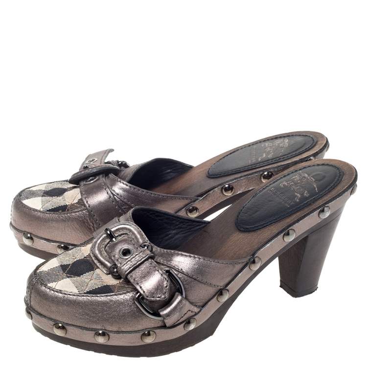 Pre Owned Burberry Metallic Leather And Check Canvas Studded Buckle Detail Clogs Sandals Size 36