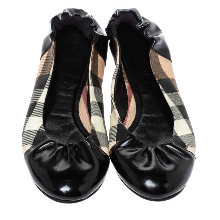 Pre Owned Burberry Black Patent Leather And Nova Check Canvas Scrunch Ballet Flats Size 38