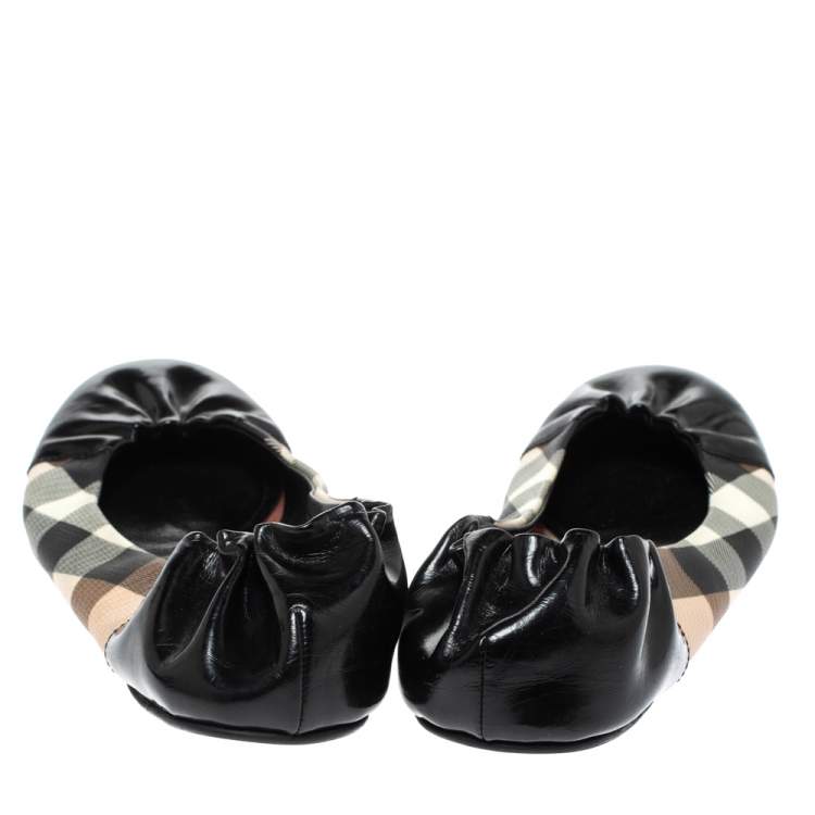 Pre Owned Burberry Black Patent Leather And Nova Check Canvas Scrunch Ballet Flats Size 38