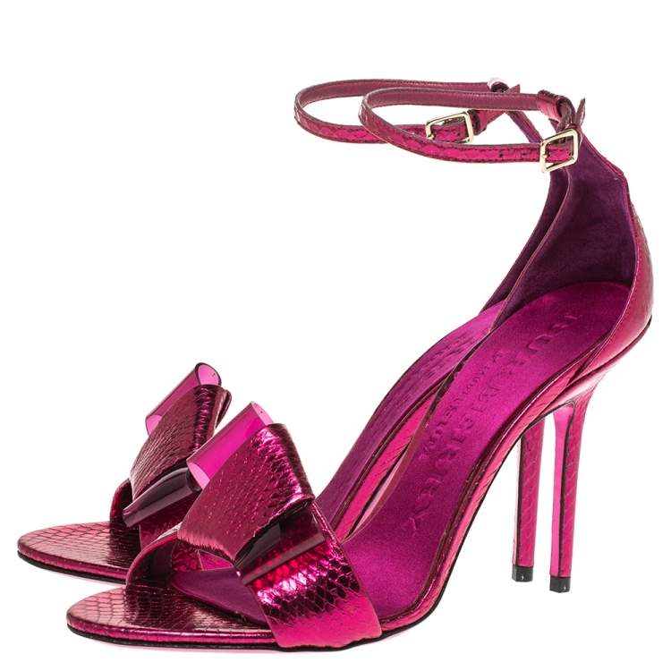 مملوكة مسبقًا Burberry Fuchsia Pink Python Leather Bow Ankle Strap Sandals Size 37.5