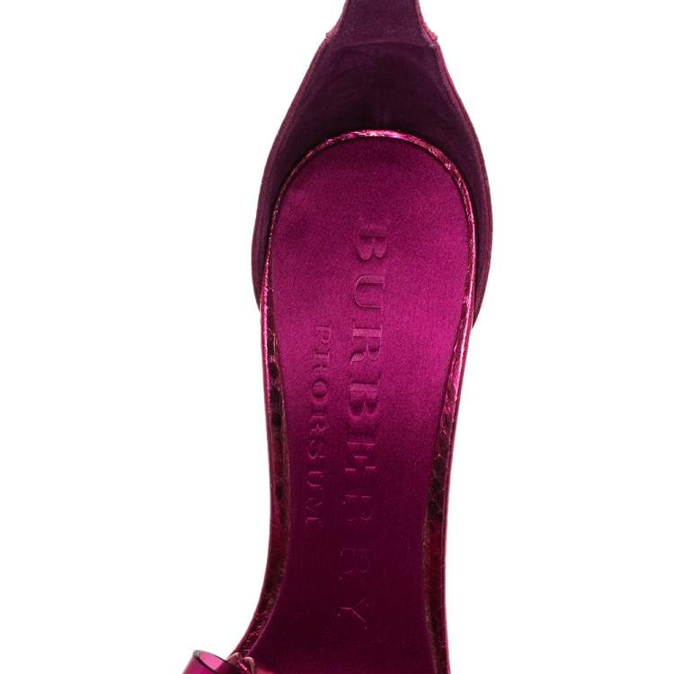 مملوكة مسبقًا Burberry Fuchsia Pink Python Leather Bow Ankle Strap Sandals Size 37.5