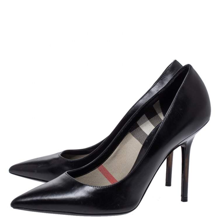 Pre Owned Burberry Black Leather Pointed Toe Pumps Size 37
