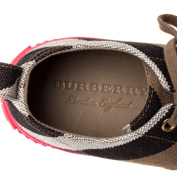 Pre Owned Burberry Pink/Beige Check Canvas And Rubber Low Top Sneakers Size 39