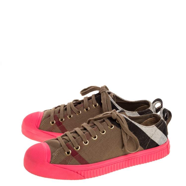 Pre Owned Burberry Pink/Beige Check Canvas And Rubber Low Top Sneakers Size 39