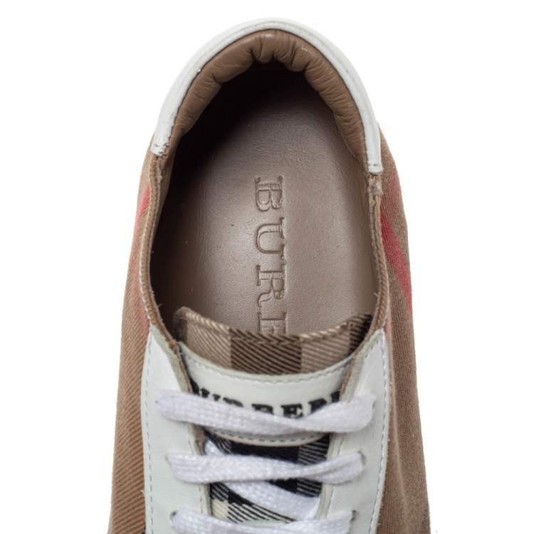 مملوكة مسبقًا Burberry Brown Nova Check Canvas And White Leather Low Top Sneakers Size 36