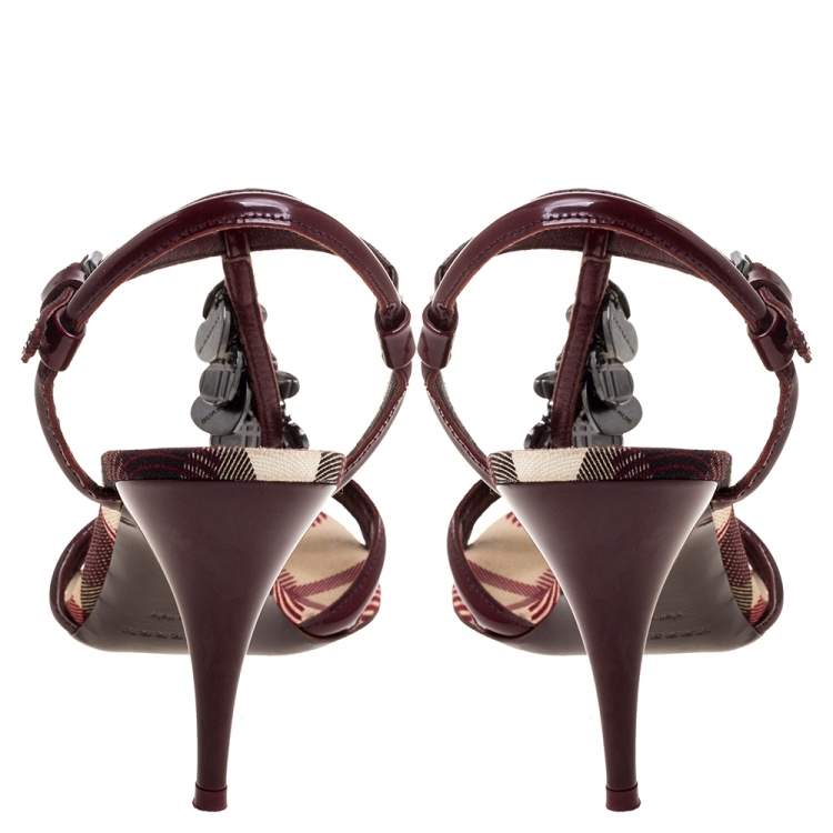 Pre Owned Burberry Burgundy Patent Leather Nova Heart Open Toe Sandals Size 38