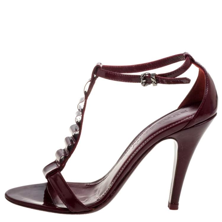 Pre Owned Burberry Burgundy Patent Leather T-Strap Sandals Size 38