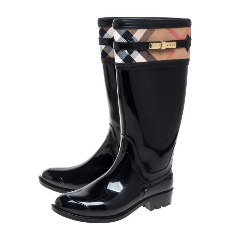 Pre Owned Burberry Black Rubber and Nova Check Canvas Rain Boots Size 39