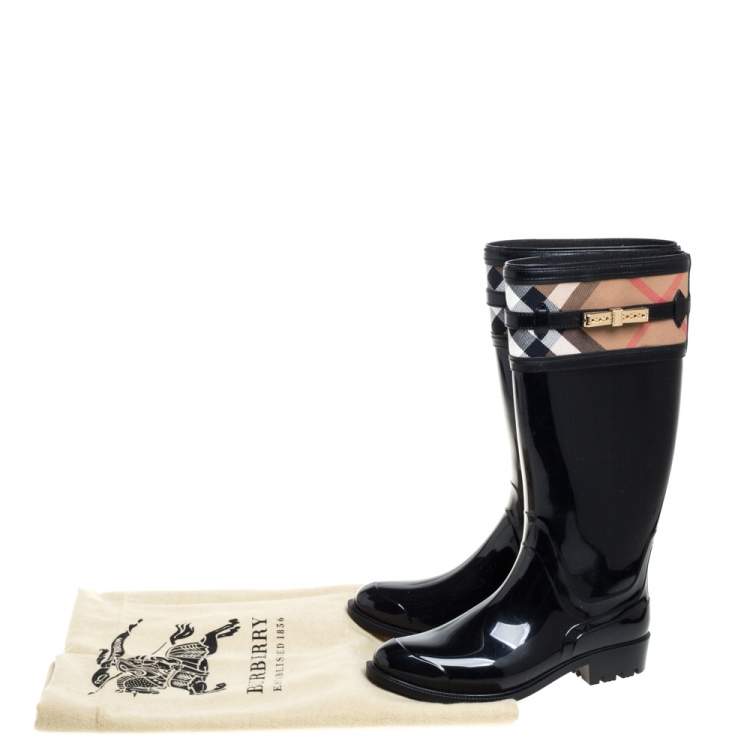 Pre Owned Burberry Black Rubber and Nova Check Canvas Rain Boots Size 39
