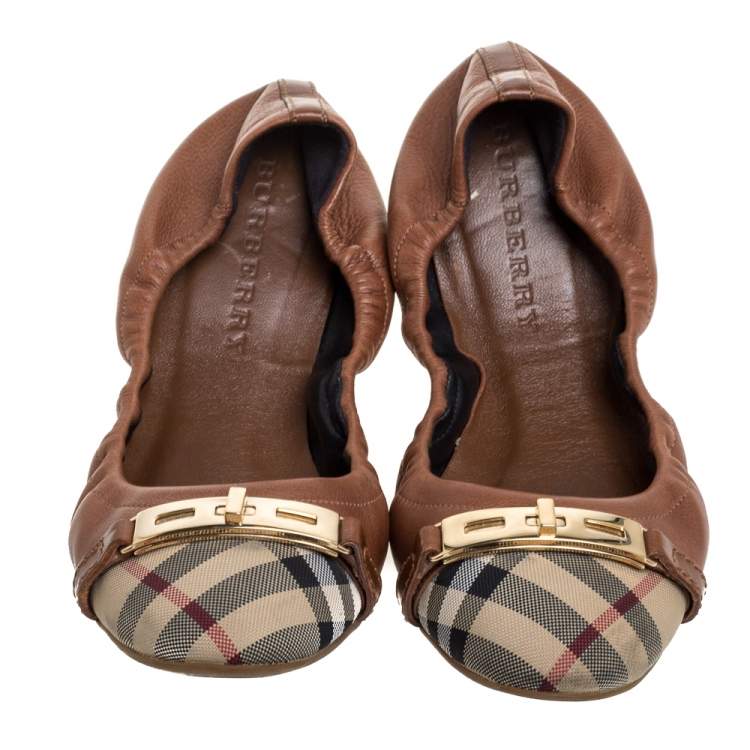 Pre Owned Burberry Brown Leather and Nova Check Canvas Drayton Twistlock Scrunch Ballet Flats Size 38