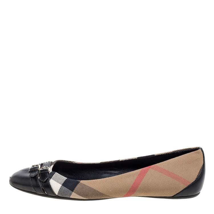Pre Owned Burberry Beige /Black Nova Check Canvas and Leather Buckle Detail Ballet Flats Size 40