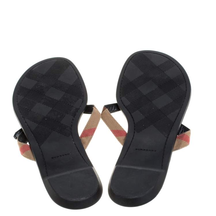 Pre Owned Burberry Brown Leather And Canvas Masie Thong Flats Size 37