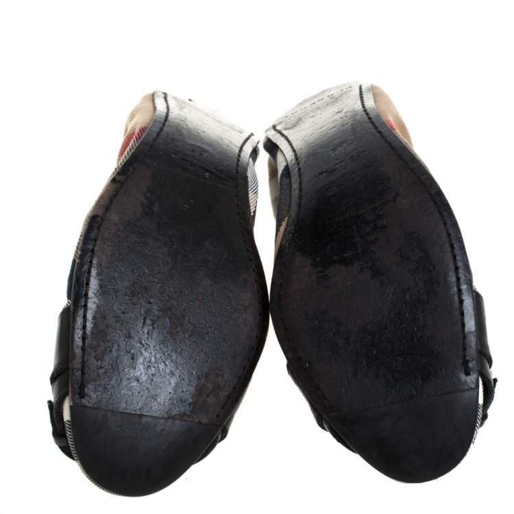 Pre Owned Burberry Novacheck Canvas and Leather Buckle Scrunch Ballet Flats Size 38