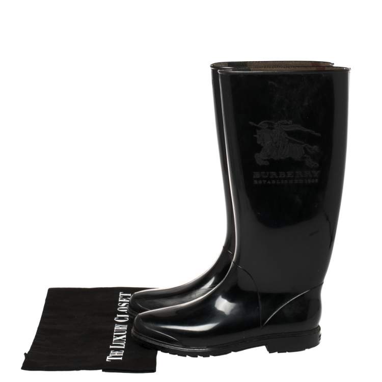 Pre Owned Burberry Black Rubber Knight Rain Boots Size 36