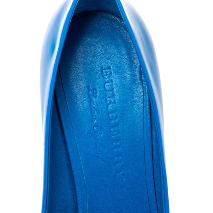 Pre Owned Burberry Blue Patent Leather Finsbury Bow Pointed Toe Pumps Size 40