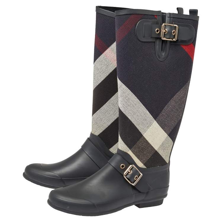 Pre Owned Burberry Black Rubber And Fabric Check Buckle Detail Rain Boots Size 38