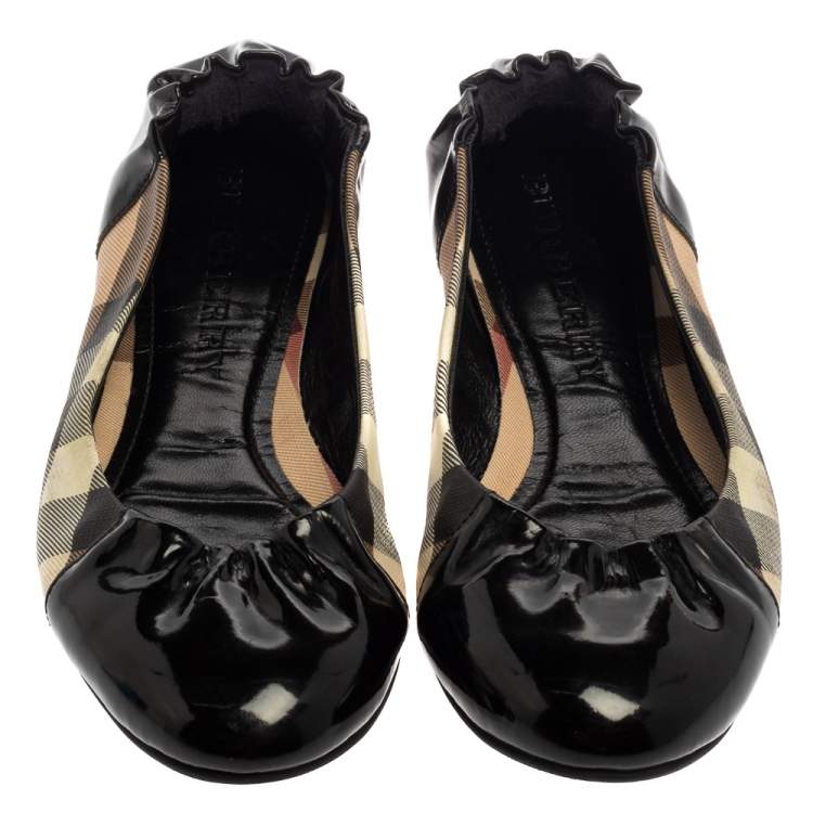 Pre Owned Burberry Black Patent Leather And Nova Check Canvas Scrunch Ballet Flats 39