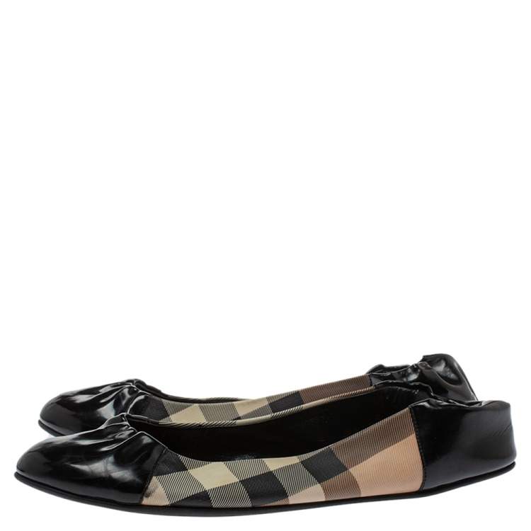Pre Owned Burberry Black House Check Canvas and Leather Scrunch Ballet Flats Size 38.5