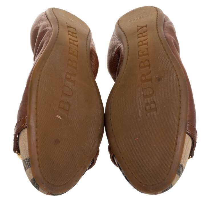 Pre Owned Burberry Brown Leather and Nova Check Canvas Drayton Twistlock Scrunch Ballet Flats Size 37.5