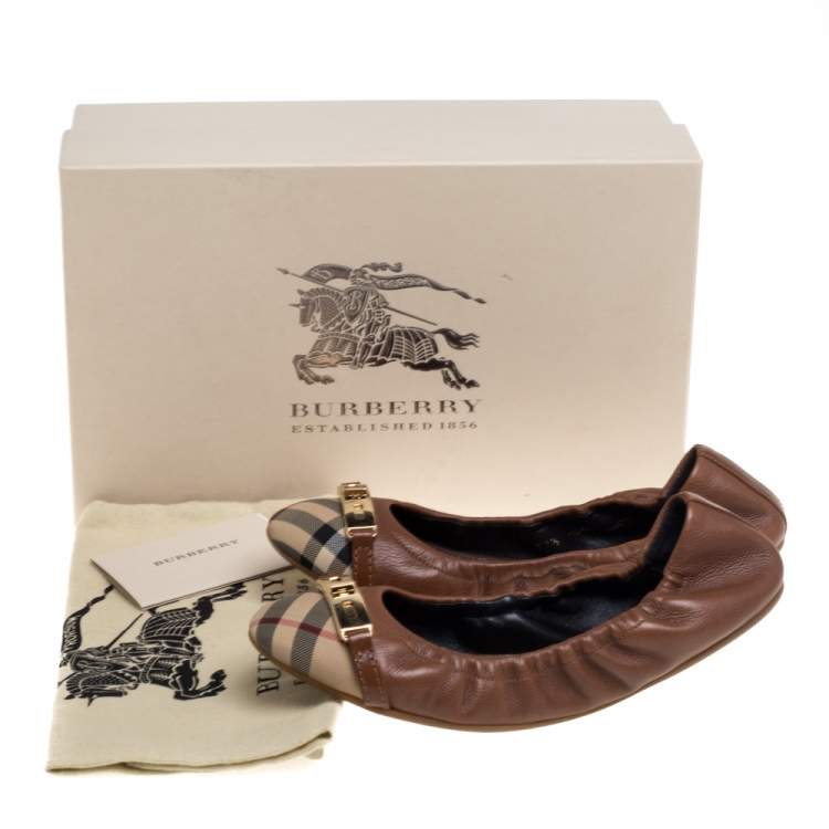 Pre Owned Burberry Brown Leather and Nova Check Canvas Drayton Twistlock Scrunch Ballet Flats Size 37.5