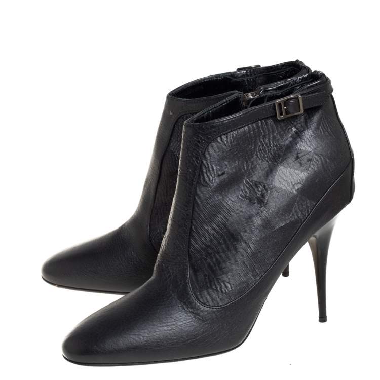 Pre Owned Burberry Black Leather and Fabric Ankle Length Booties Size 40