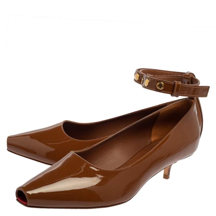 Pre Owned Burberry Brown Patent Leather Dill Kitten Heel Ankle Cuff Pumps Size 39