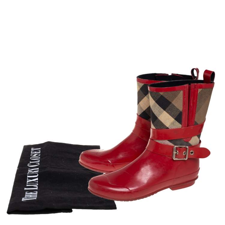 Pre Owned Burberry Red Rubber And Nova Check Canvas Buckle Rain Boots Size 39