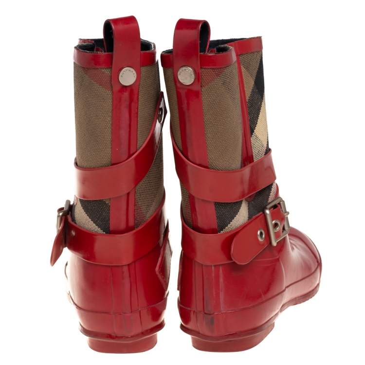 Pre Owned Burberry Red Rubber And Nova Check Canvas Buckle Rain Boots Size 39