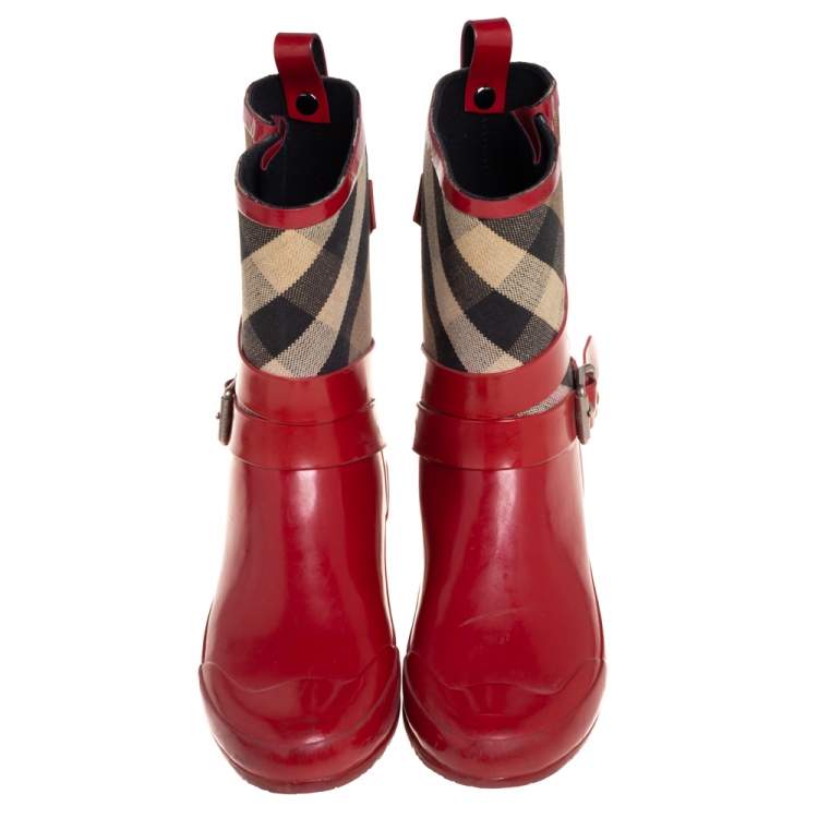 Pre Owned Burberry Red Rubber And Nova Check Canvas Buckle Rain Boots Size 39