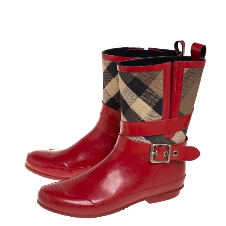 Pre Owned Burberry Red Rubber And Nova Check Canvas Buckle Rain Boots Size 39