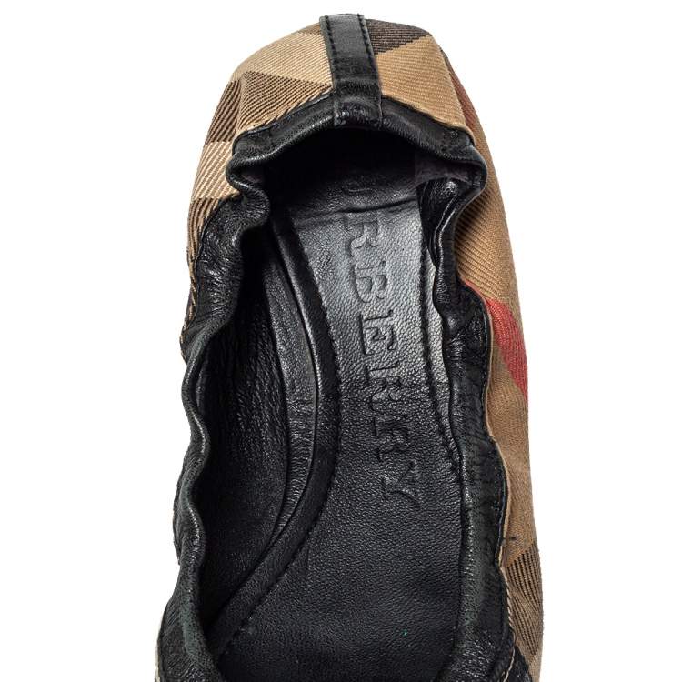 Pre Owned Burberry Black House Check Canvas And Leather Shipley Ballet Flats Size 36