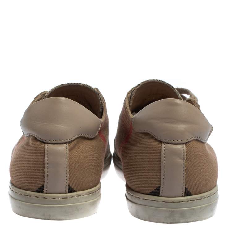 مملوكة مسبقًا Burberry Beige Nova Canvas And Leather Low Top Sneakers Size 40
