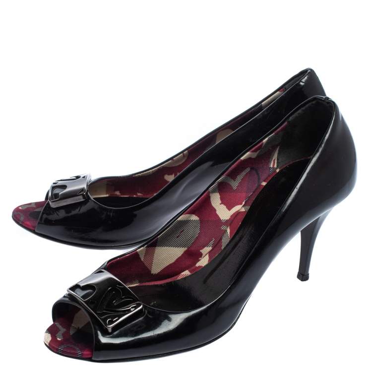 Pre Owned Burberry Black Patent Leather Embellished Pumps Size 38.5