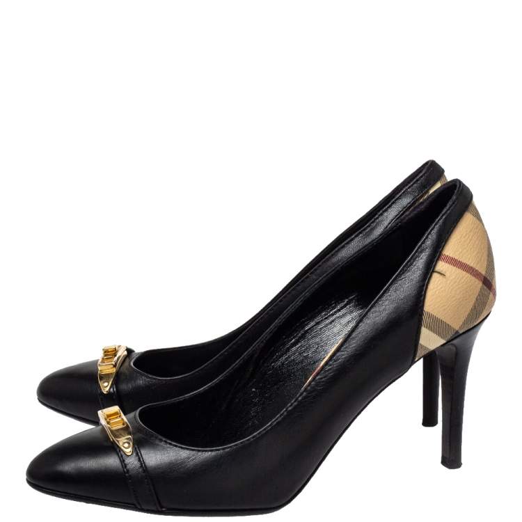 Pre Owned Burberry Black Leather Buckle Detail Pumps Size 37