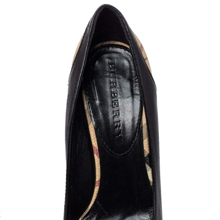 Pre Owned Burberry Black Leather Buckle Detail Pumps Size 37