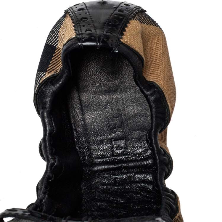 Pre Owned Burberry Beige/Black Nova Check Canvas And Leather Scrunch Ballet Size 38