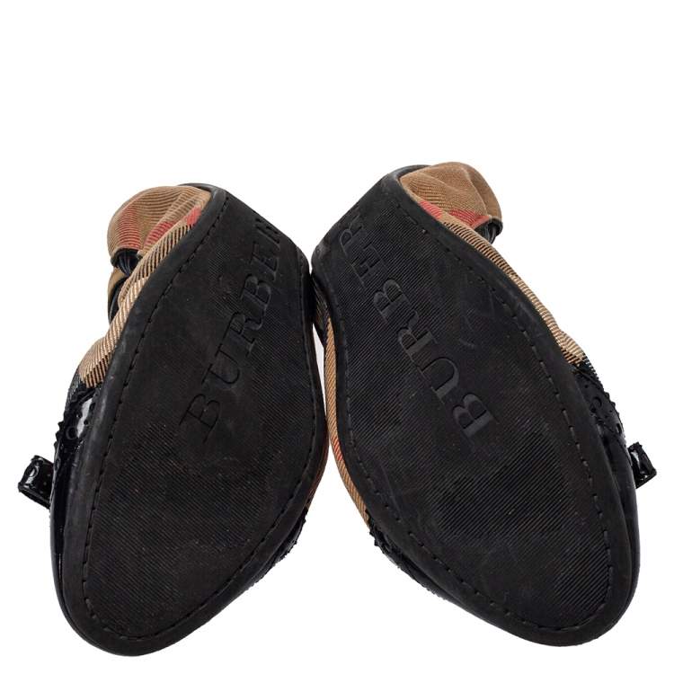 Pre Owned Burberry Beige/Black Nova Check Canvas And Leather Scrunch Ballet Size 38