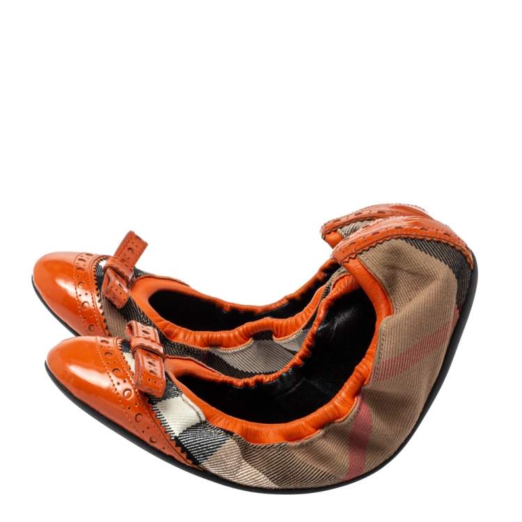 Pre Owned Burberry Beige/Orange Canvas And Leather Scrunch Ballet Flats Size 38.5