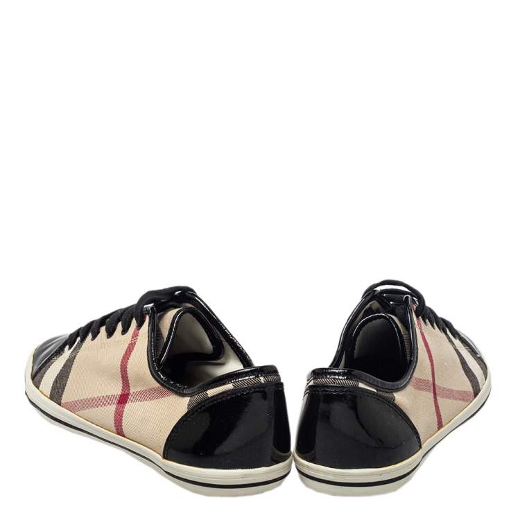 Pre Owned Burberry Beige/Black Novacheck Canvas And Patent Leather Cap Toe Low Top Sneakers Size 40