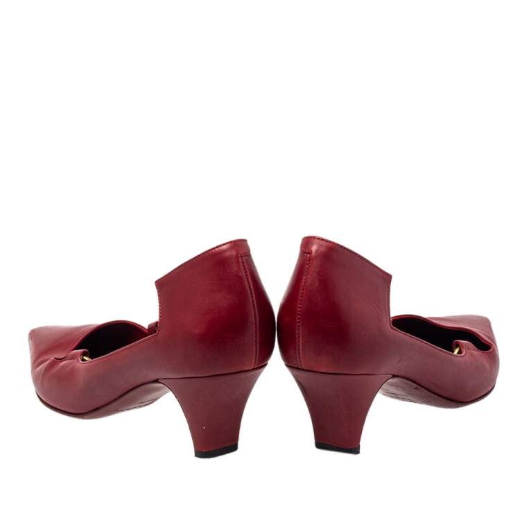 Pre Owned Burberry Red Leather Chain Embellished Pumps Size 38