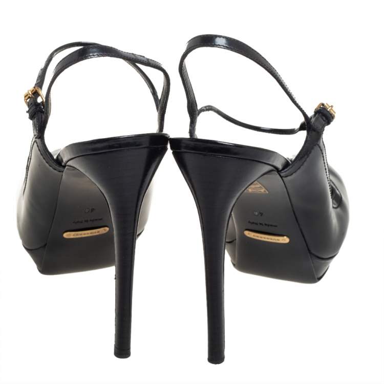 مملوكة مسبقًا Burberry Black Patent Leather Slingback Platform Sandals Size 40