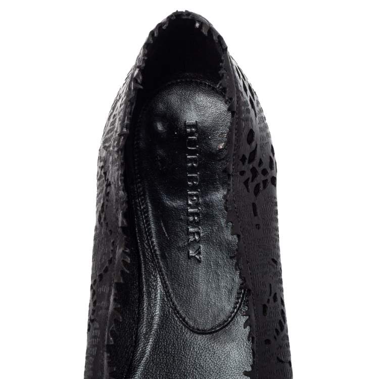 Pre Owned Burberry Black Leather Ballet Flats Size 39