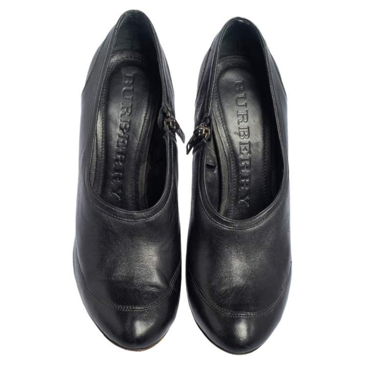 Pre Owned Burberry Black Leather Zipper Pumps Size 39