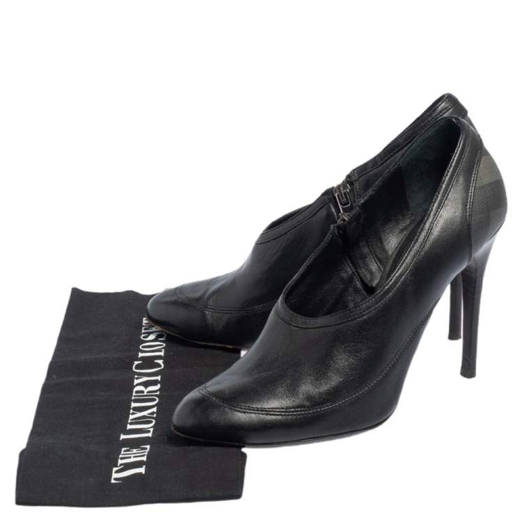 Pre Owned Burberry Black Leather Zipper Pumps Size 39